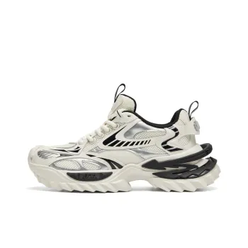 CHERYKALLY Coverage Support Low Top Chunky Sneakers Women's White