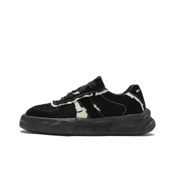 Soilios Anti Slip Wear Resistant Low Top Skateboard Shoes Unisex Obsidian Black