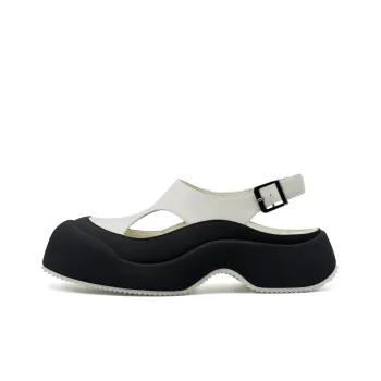 CORINNA DI MARSALA Beach Sandals Women's White