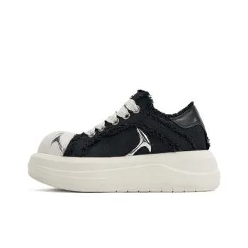 SMILEY White Whale Series Low Top Platform Skateboard Shoes Unisex