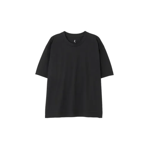 Mizuno FOR MARGARET HOWELL T-Shirts Men Black