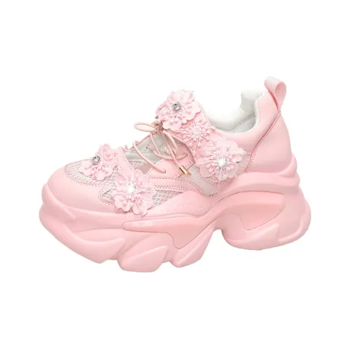 Take the Qin Chunky Sneakers Women's Low-Top