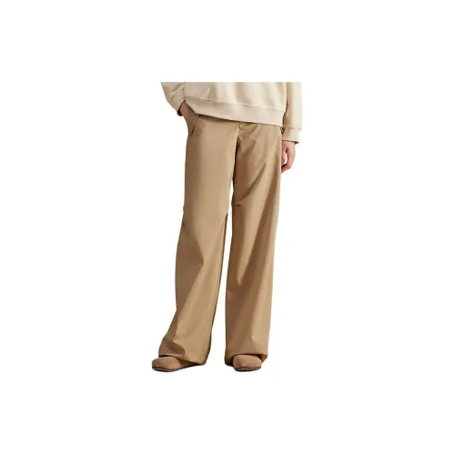 broadcast Women Cargo Pants