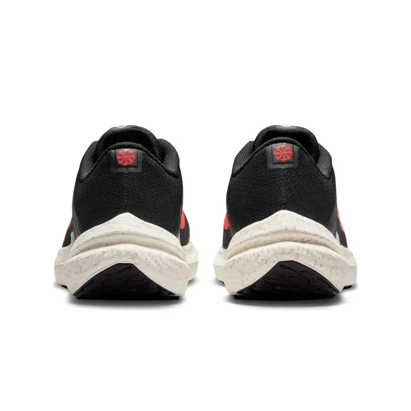 Nike Air Zoom Winflo 10 'Black Bright Crimson'-4