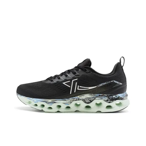 XTEP Wear resistant And Lightweight Low Top Running Shoes Women's Black