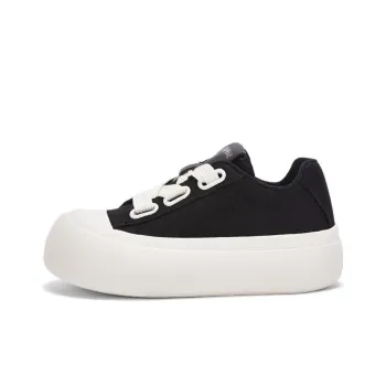 DAPHNE Low Top Skateboard Shoes Women's