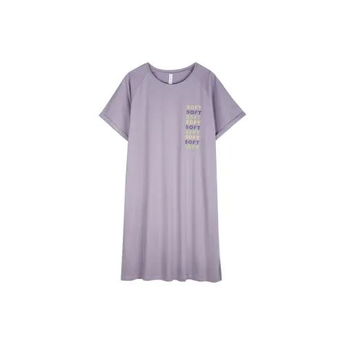 Xuan Liang Women's Nightgowns