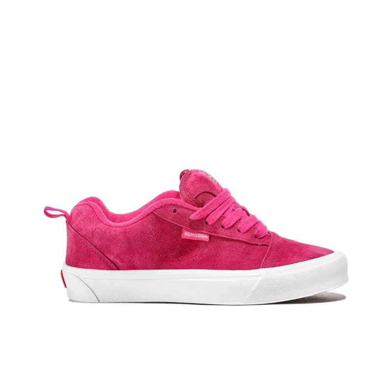 HOMDOON Coverage Anti-Slip And Wear-Resistant Low-Top Skateboard Shoes Unisex Dragon Fruit-1