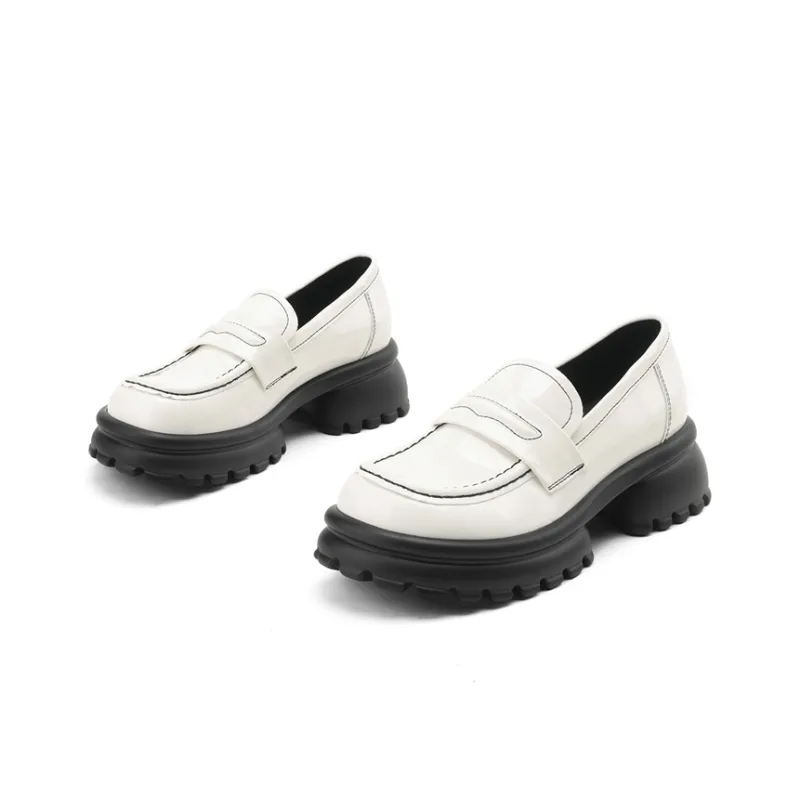 JOSINY Loafers Women's Black/Beige-8