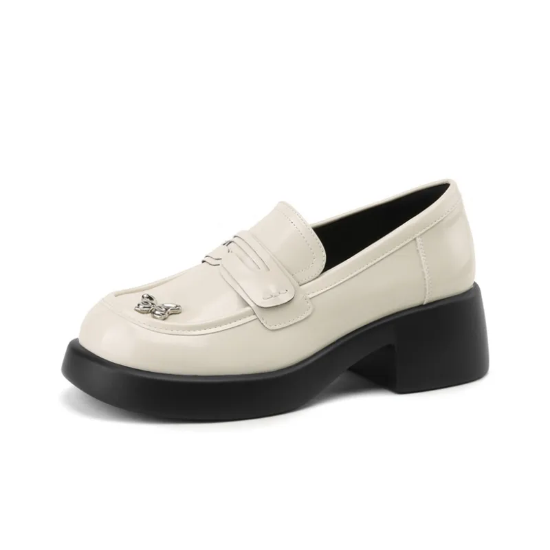 JOSINY Loafers Women's Black/Ecru-7