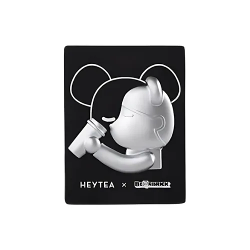 HEYTEA Badges