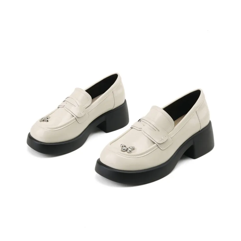 JOSINY Loafers Women's Black/Ecru-8