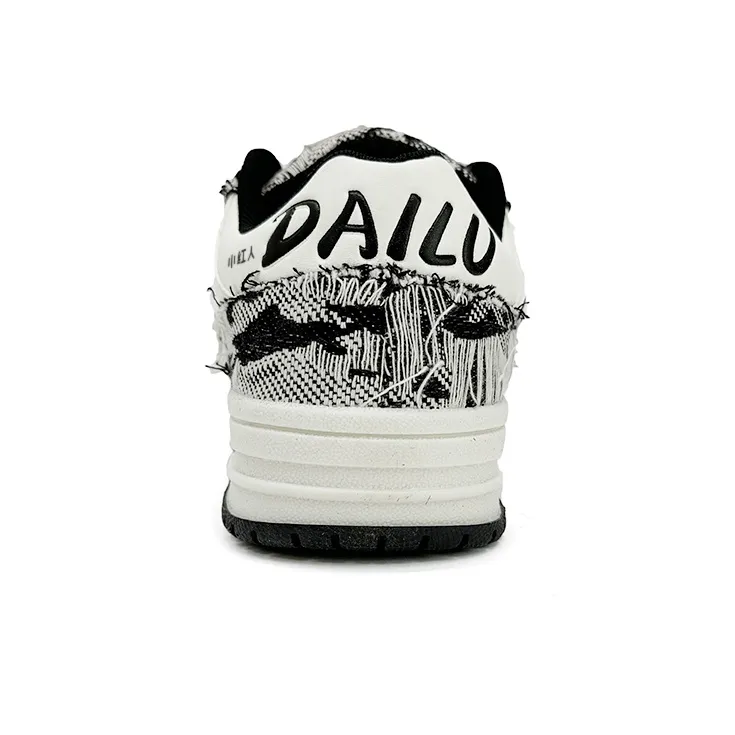 Little Red Man Low-Top Skateboard Shoes Unisex-13