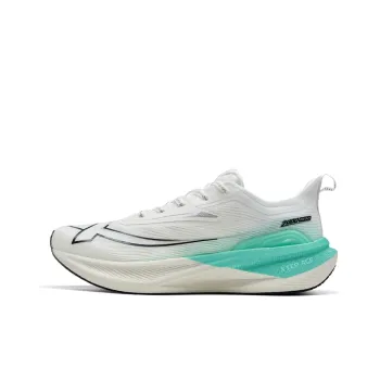 XTEP Two Thousand Kilometers 2.0 Anti Slip Wear Resistant Low Top Training Sprint Running Shoes Men's Sail White