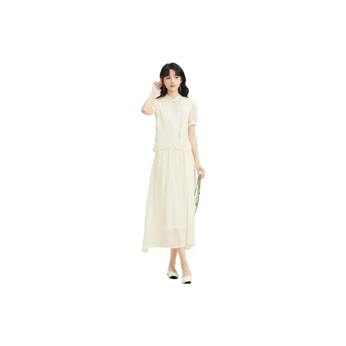 D.SIGN Two Piece Skirt Sets Women's Winter White