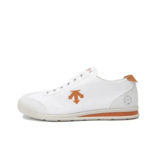 DESCENTE Cron Tempo Cushioning, Slip Resistant, Abrasion Resistant, Rebound Low Top Casual Shoes Unisex White Orange