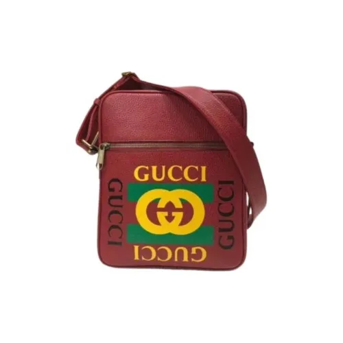 GUCCI Shoulder Bags