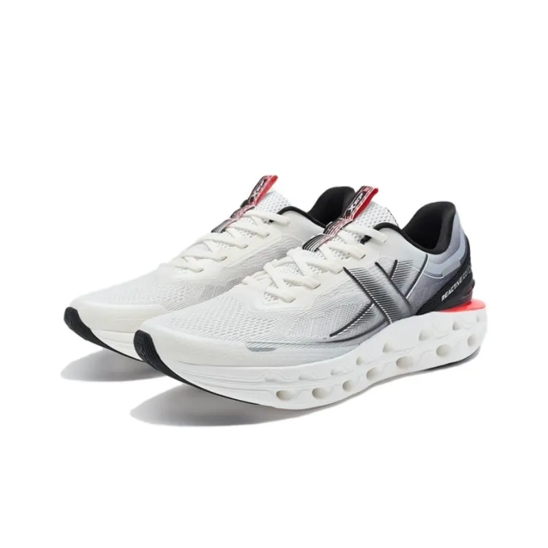 XTEP Durable Breathable Low-Top Casual Running Shoes Men's White Black-2