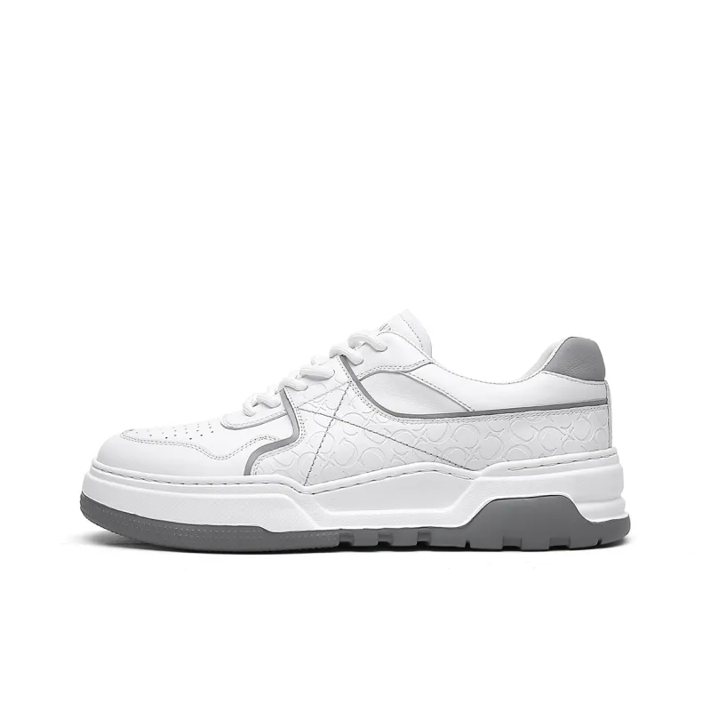 CROWN Slip-Resistant Low-Top Casual Shoes Men's One Yard Larger-0