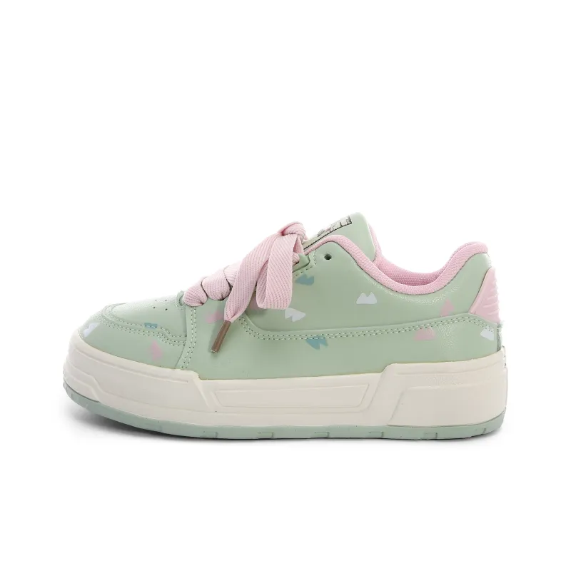 Lovely You Lightweight Low Top Skateboard Shoes Women's-10