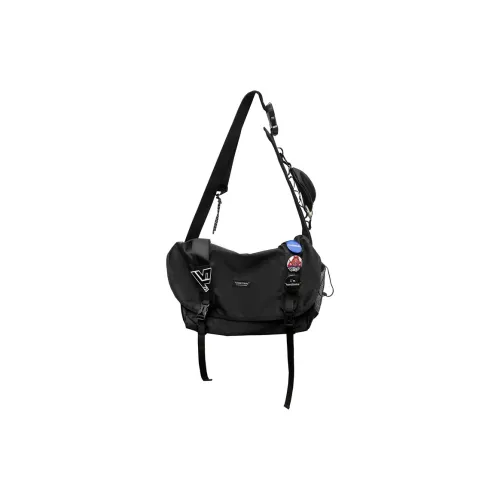 Alcohol dragon Shoulder Bags Black With Pendants And Badge