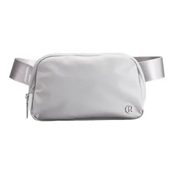 Lululemon Waterproof Fabric One Shoulder Crossbody Fanny Pack Regular Unisex Silver White