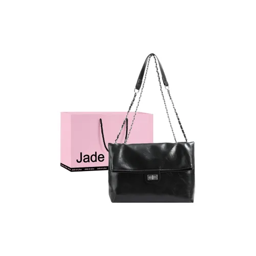 Jade En Plus Shoulder Bags