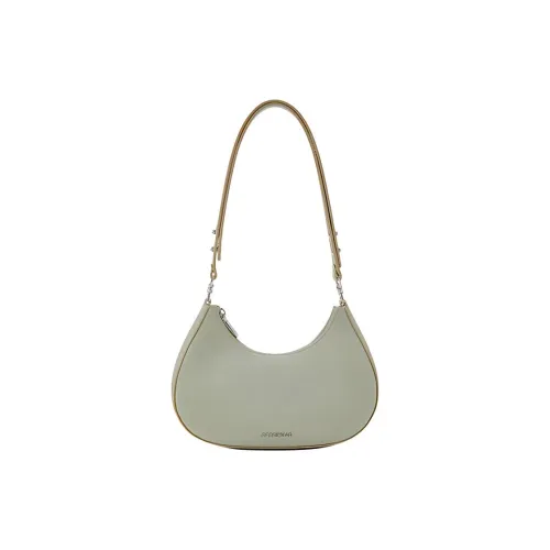 COCCINELLE Shoulder Bags