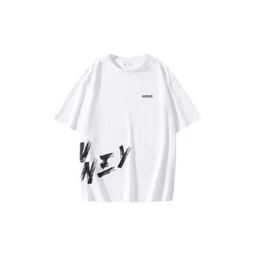 OUTDOOR PRODUCTS T-Shirts Men Bleached White