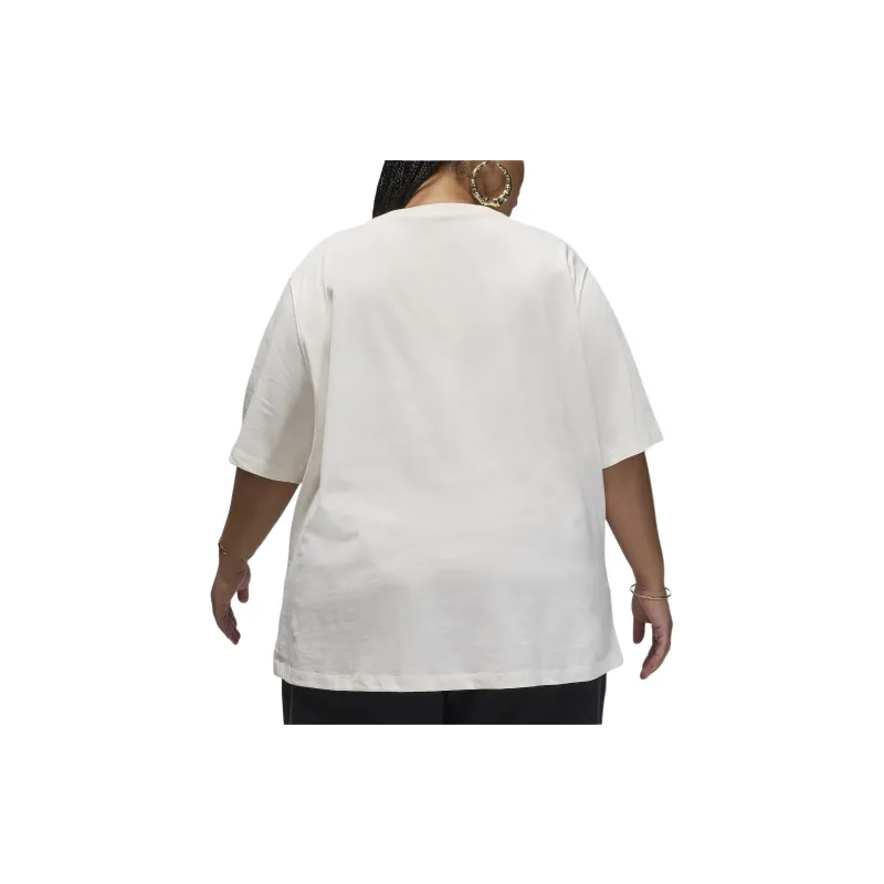 JORDAN Essentials Women's Girlfriend T-Shirt Plus Size-1