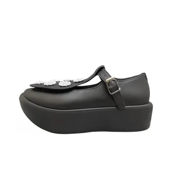 Tokyo Bopper Low-Top Casual Shoes Women's Black White