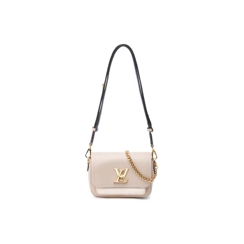 LOUIS VUITTON Lockme Tender Crossbody Bags