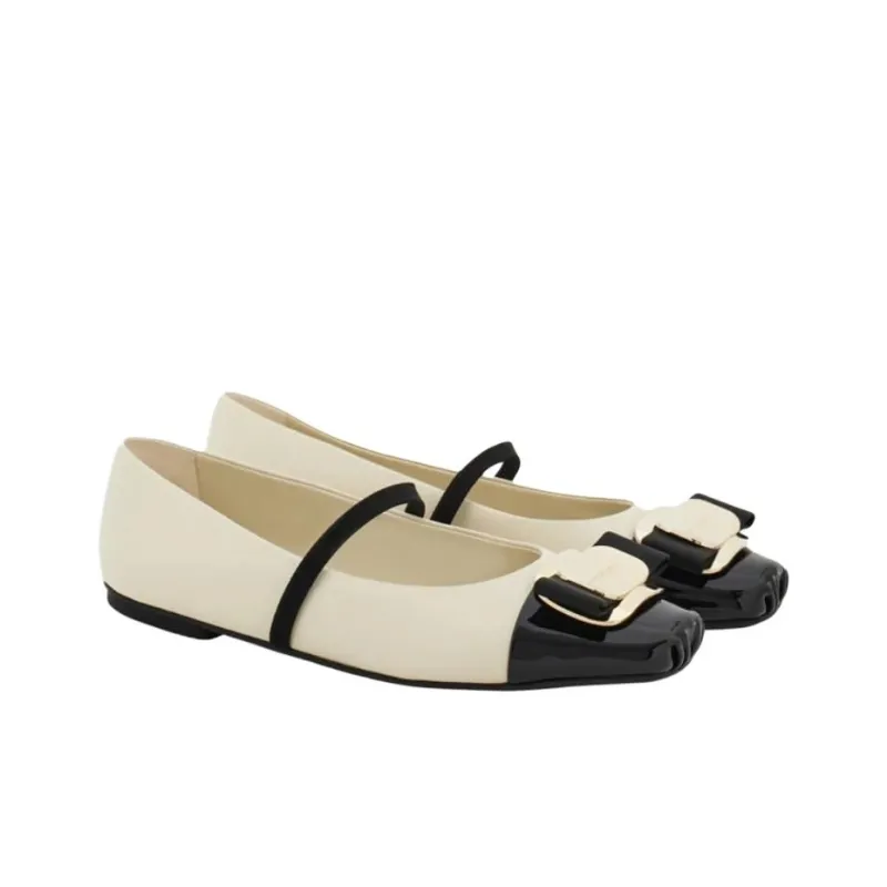 FERRAGAMO Vara Flat Casual Single Shoes Women's White-3