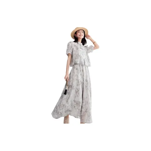 Asuka and new sake Two Piece Skirt Sets Women's Full-Coverage Pattern Light Gray