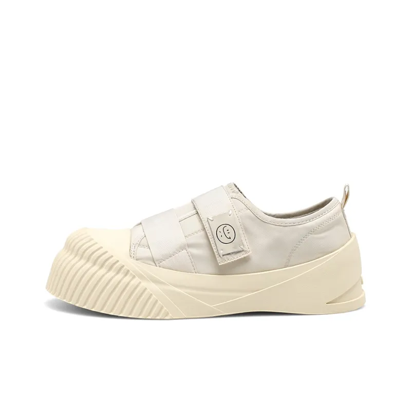 Honey GIRL Low Top Skateboard Shoes Women's-0