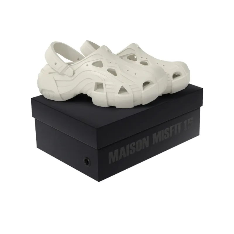 MAISON MISFIT 15 Gold Mask Clogs Unisex Dune Beige-5