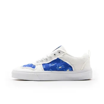 I'm Shopping Starry Fantasy Realm Anti Slip Wear Resistant Breathable Lightweight Low Top Skateboard Shoes Unisex Blue