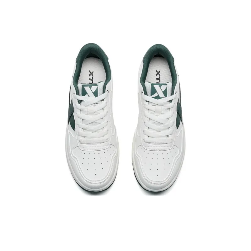XTEP Durable Breathable Low Top Skateboard Shoes Women's White Green-3