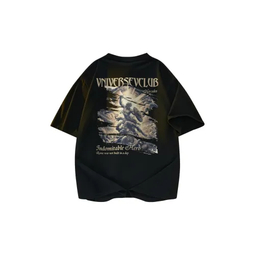 VniVerseVClub T-Shirts Men