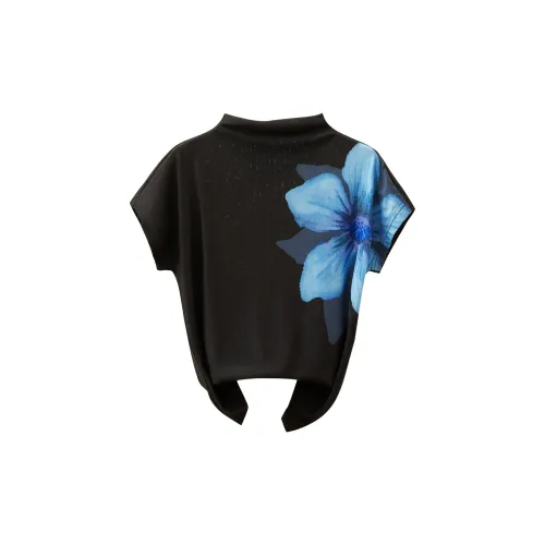 TOUCH T-Shirts Women's Black Background Light Blue Floral