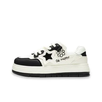 RUN MANNER Anti Slip Wear Resistant Low Top Skateboard Shoes Women's White