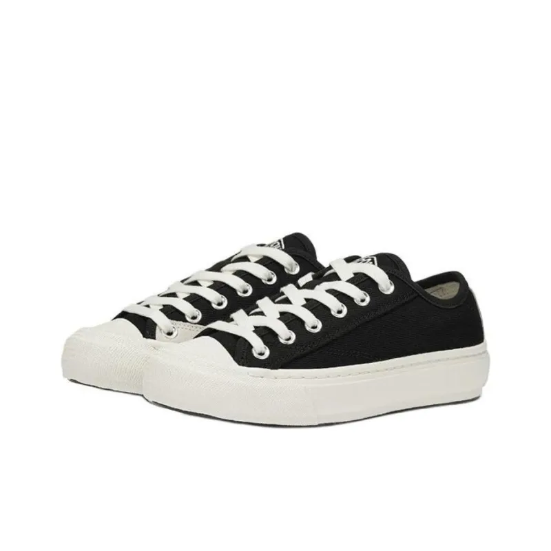 LACOSTE Low Top Canvas Shoes Women's Black-2