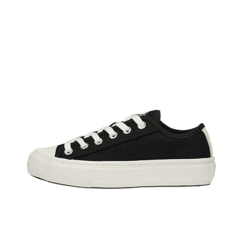 LACOSTE Low Top Canvas Shoes Women's Black-0