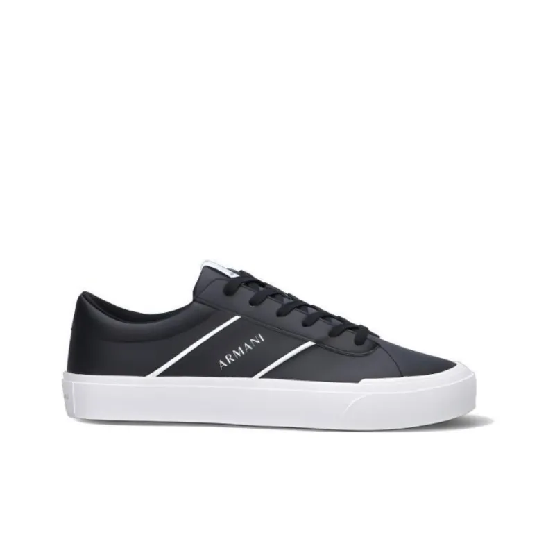 ARMANI EXCHANGEAE Low Top Skateboard Shoes Men's Black-1