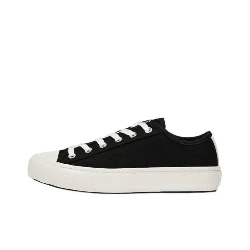 LACOSTE Canvas Shoes Men Low-Top Black