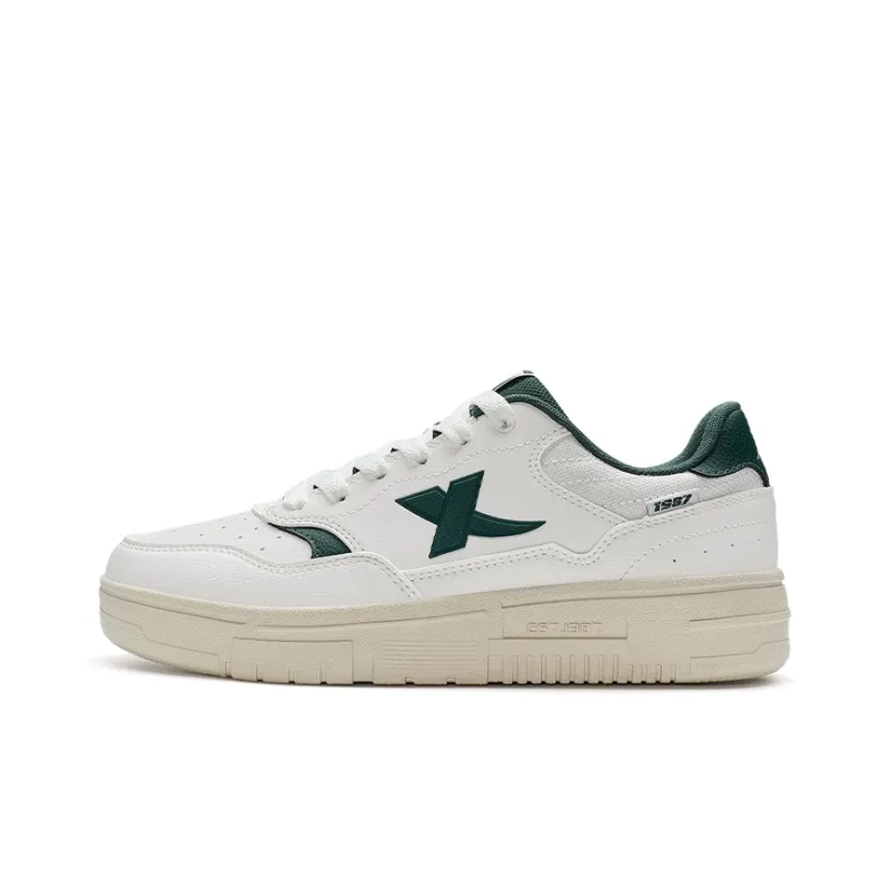 XTEP Air Force 1 2.0 Coverage Abrasion Resistant Lightweight Low Top Skateboard Shoes Men's Canvas White/Forest Green-0