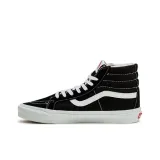 Black/White