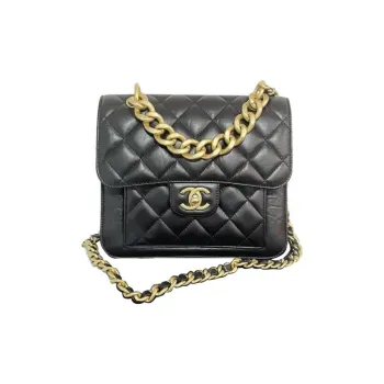 CHANEL Leather Flap Bag, Messenger Bag, Crossbody Bag, Shoulder Bag Medium Size Unisex Black
