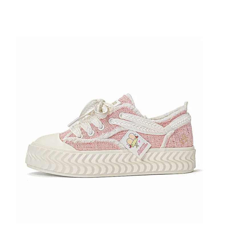 Crayon Shinchan Low Top Canvas Shoes Women's-1