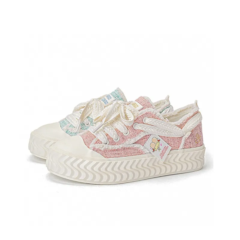 Crayon Shinchan Low Top Canvas Shoes Women's-3
